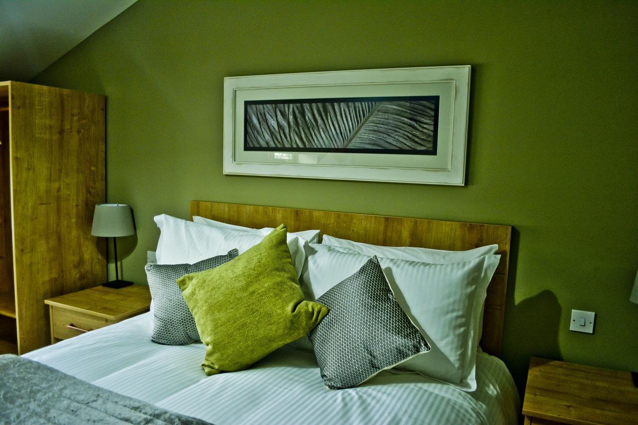 The Ugly Duckling Bed & Breakfast Telford Exterior photo