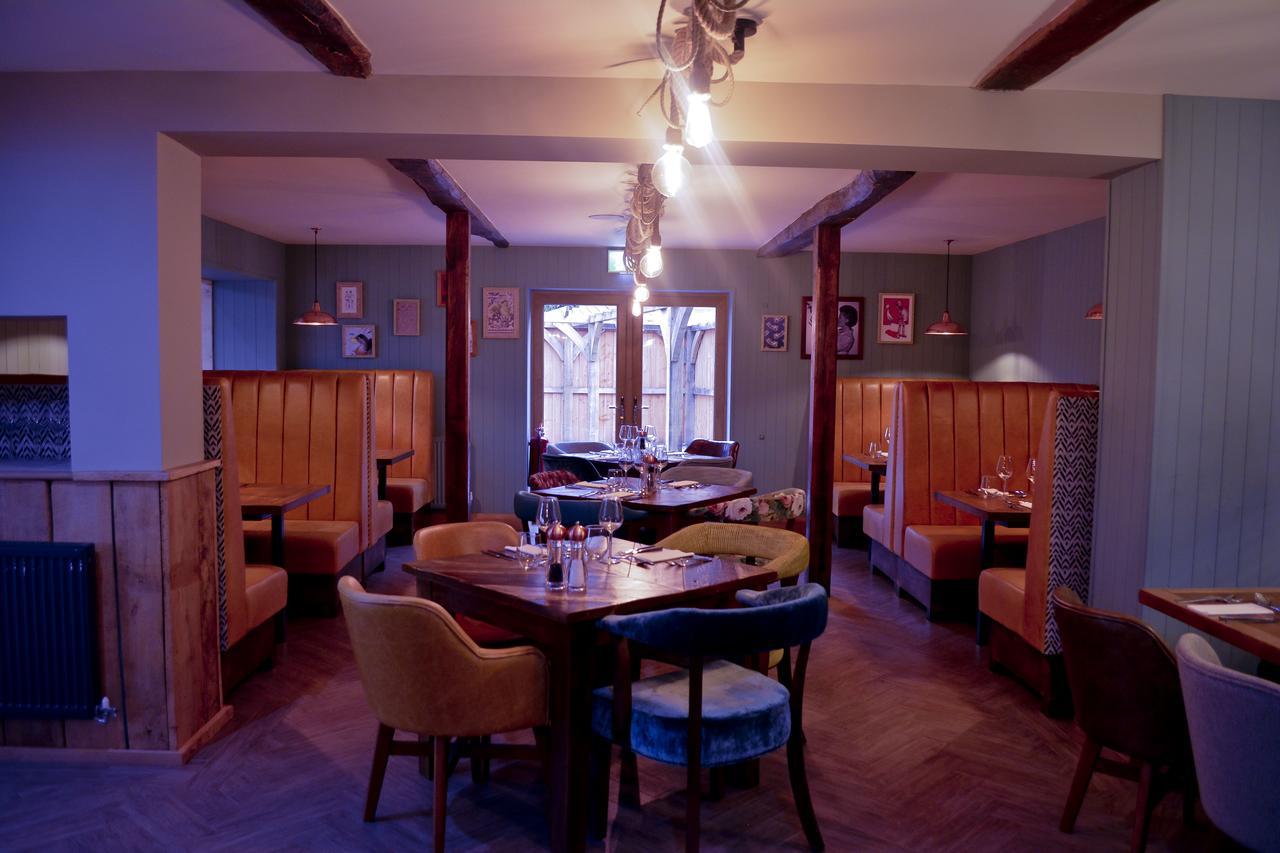 The Ugly Duckling Bed & Breakfast Telford Exterior photo